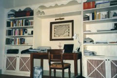 libreria-bianca-invecchiata